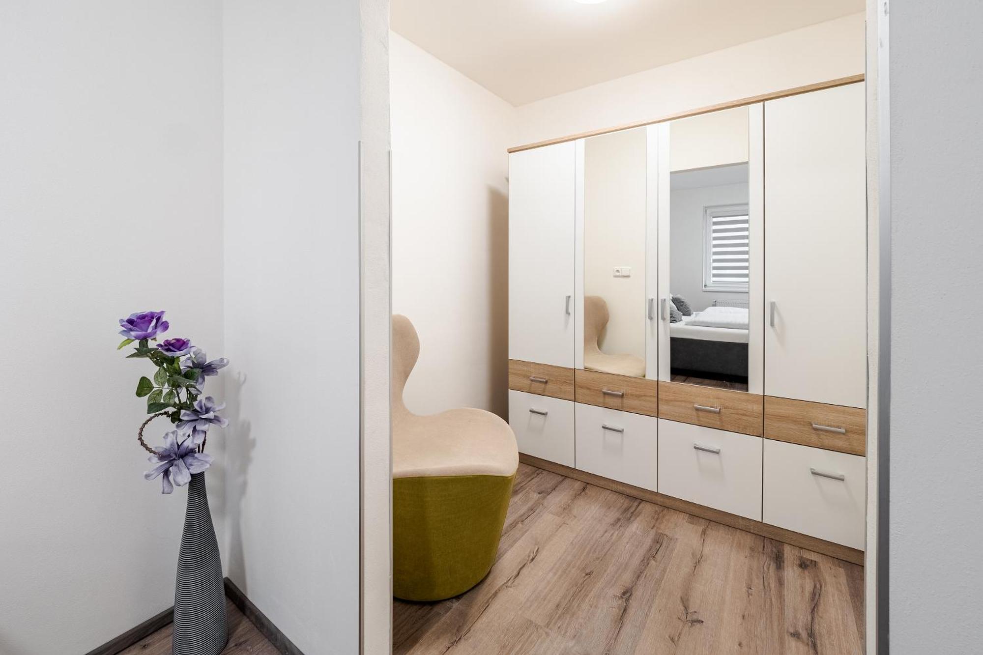 Private Luxury Apartments - Apartman G3 Frymburk Esterno foto