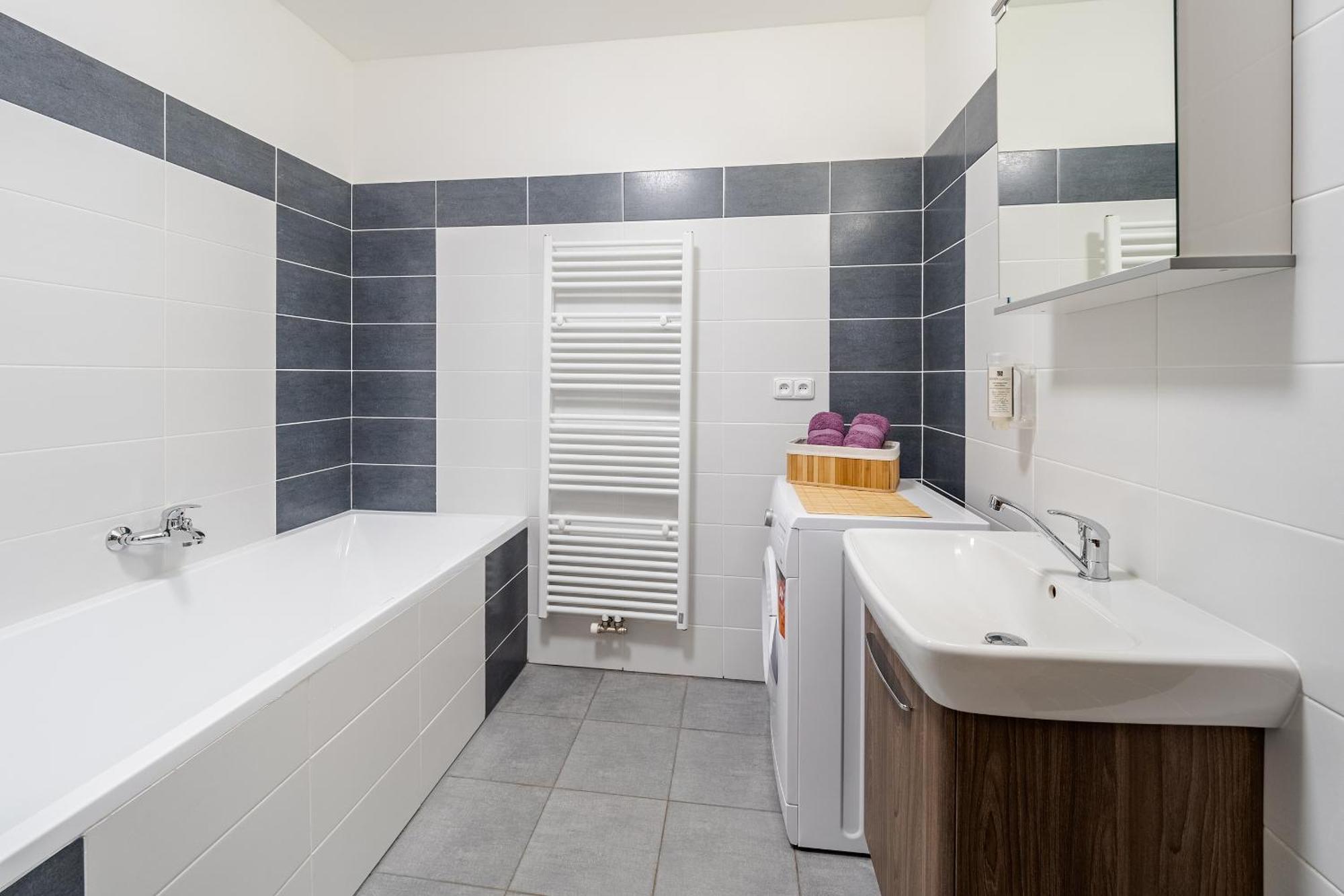 Private Luxury Apartments - Apartman G3 Frymburk Esterno foto