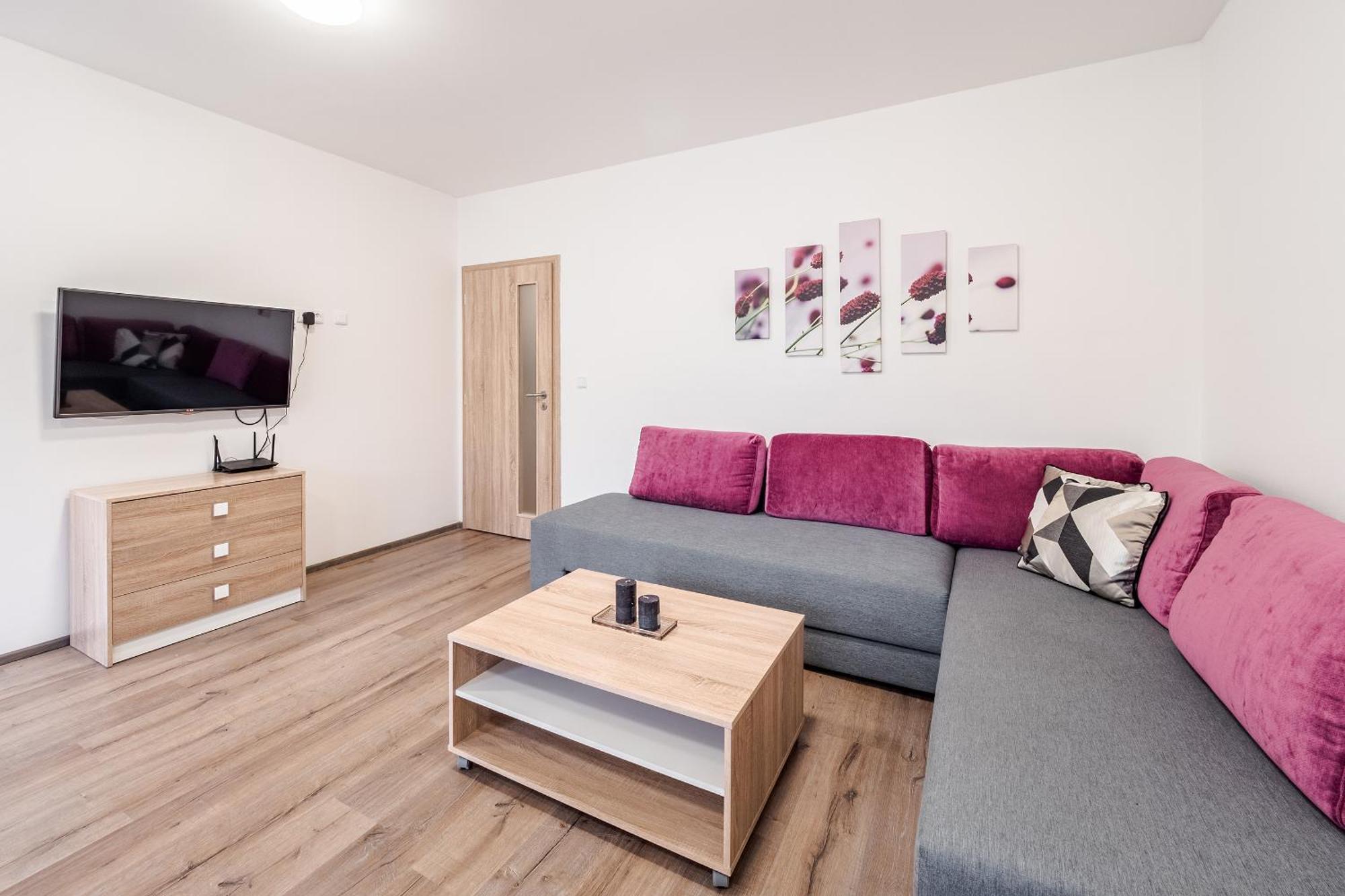 Private Luxury Apartments - Apartman G3 Frymburk Esterno foto