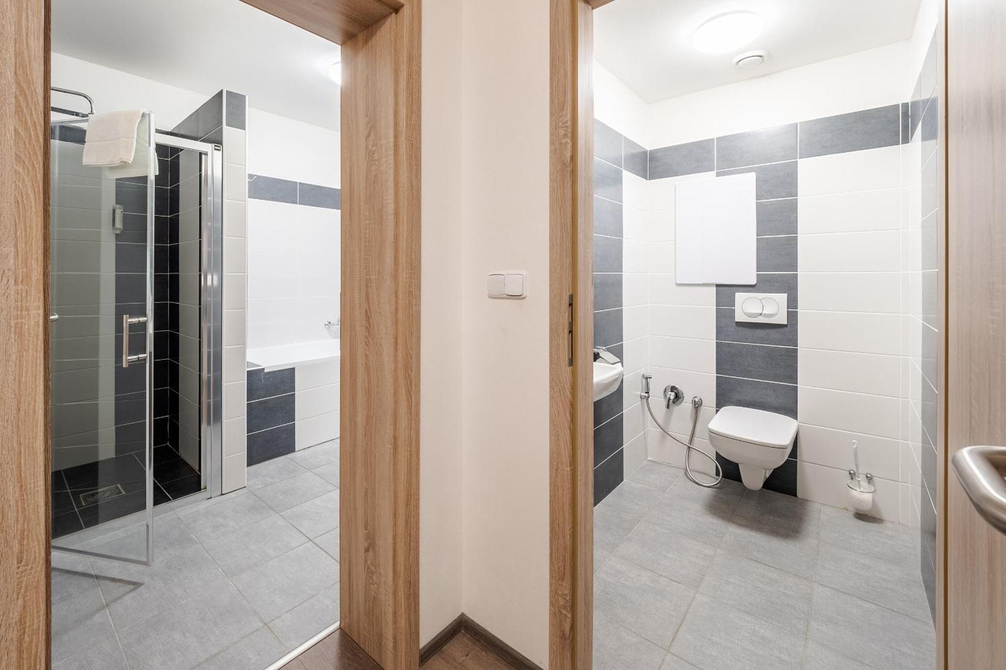 Private Luxury Apartments - Apartman G3 Frymburk Esterno foto