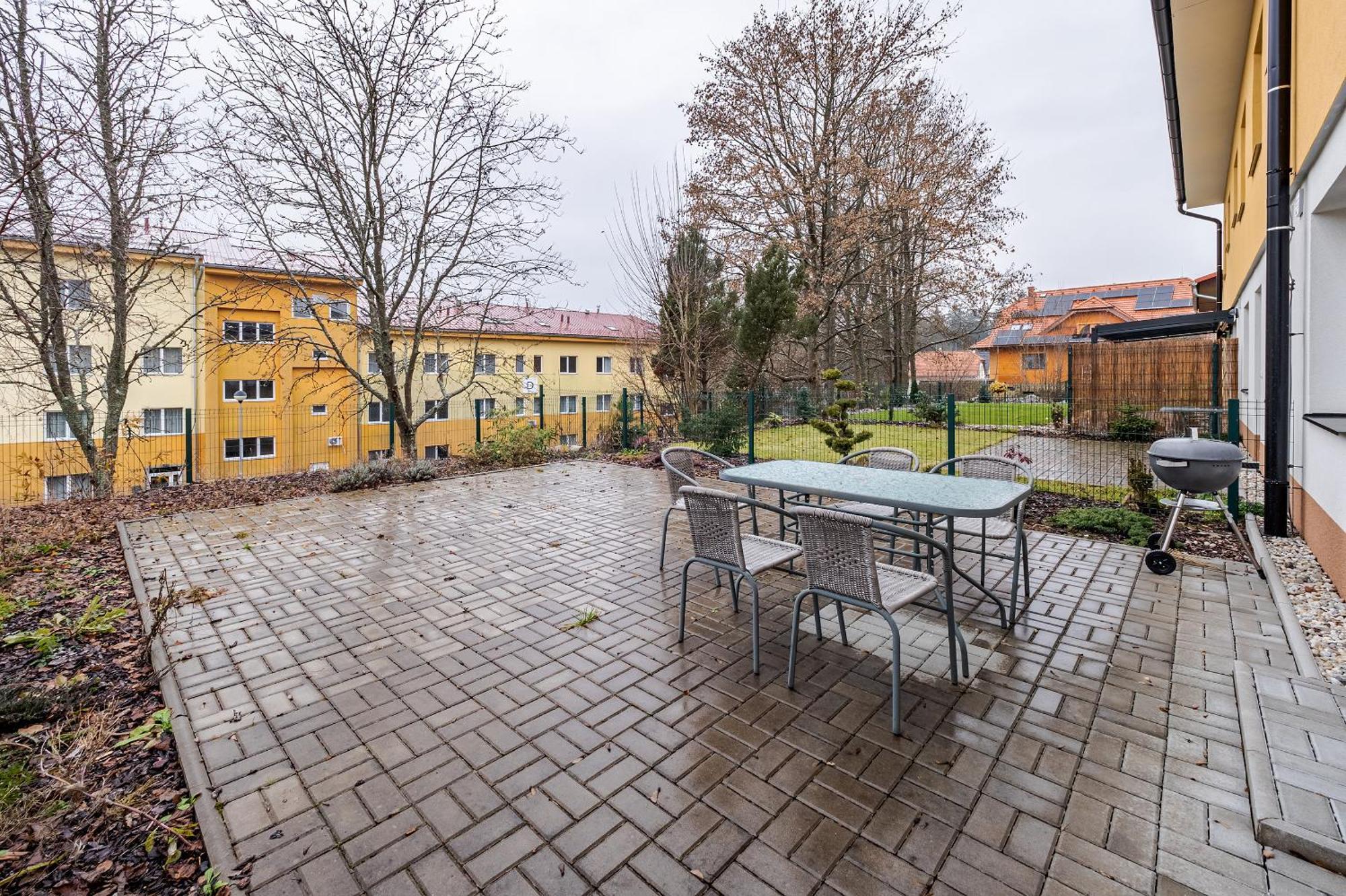 Private Luxury Apartments - Apartman G3 Frymburk Esterno foto