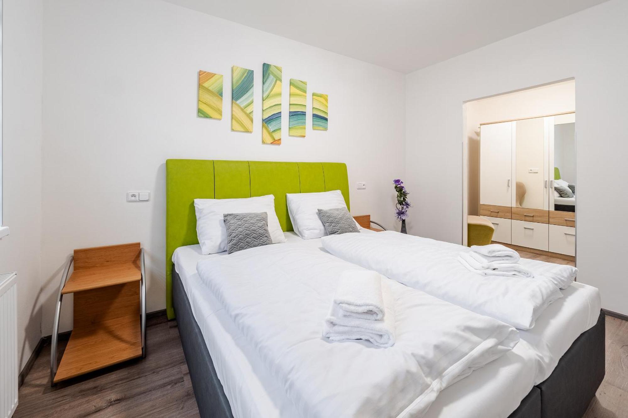 Private Luxury Apartments - Apartman G3 Frymburk Esterno foto